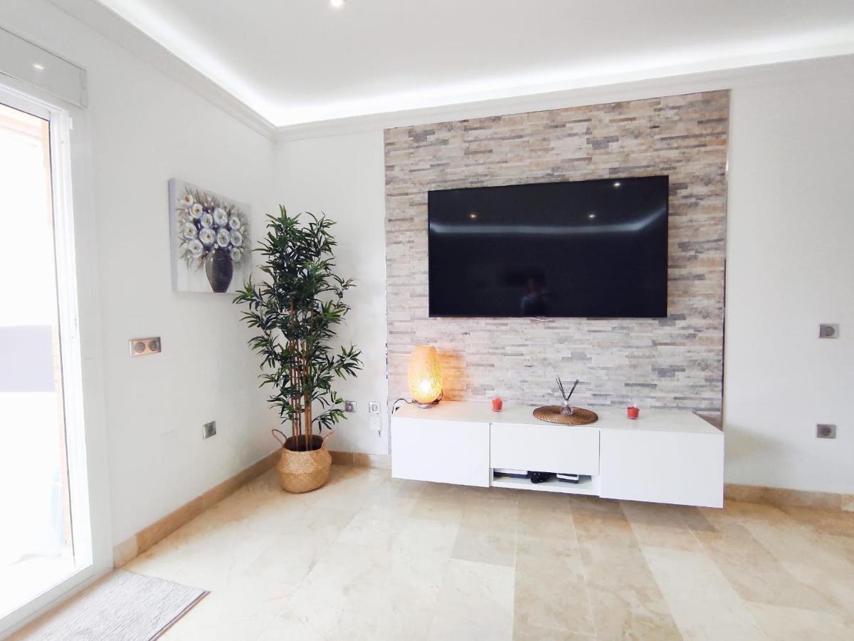 Fantastique appartement à 5 min à pied de la plage Benalmádena Esterno foto