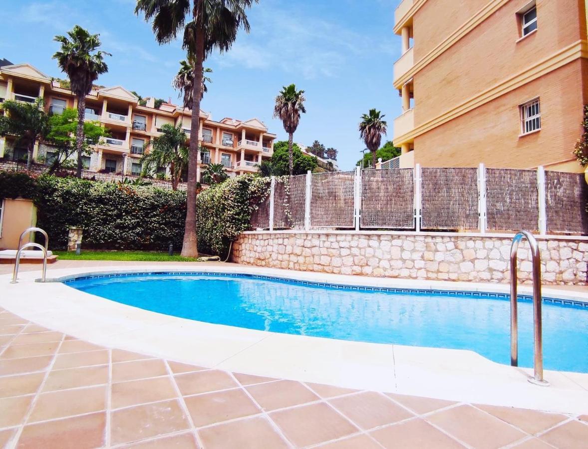 Fantastique appartement à 5 min à pied de la plage Benalmádena Esterno foto